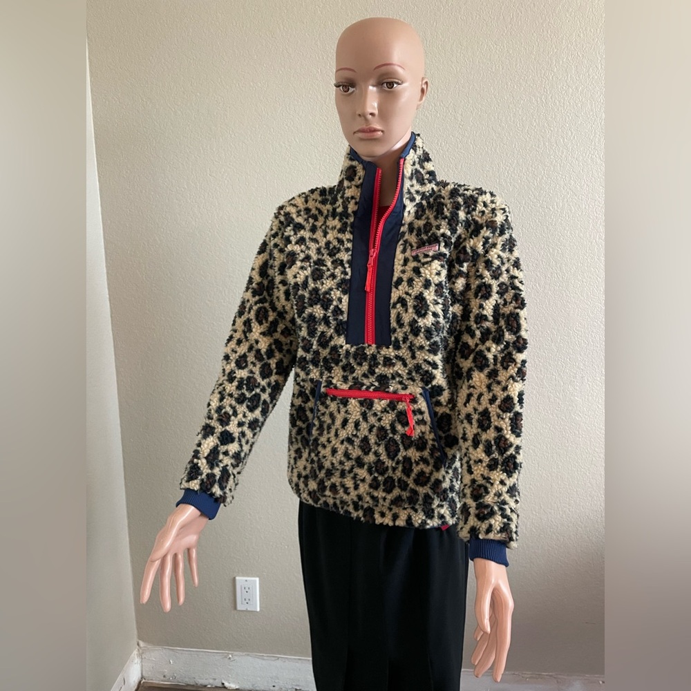 Vineyard Vines Leopard Print Sherpa SuperShep